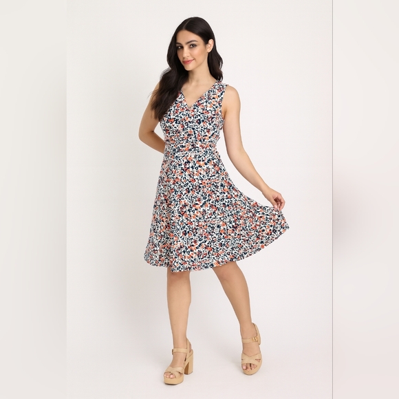 Tommy Hilfiger Size 12 Navy Pink White Floral Fit & Flare V-Neck Midi Dress - Picture 1 of 9